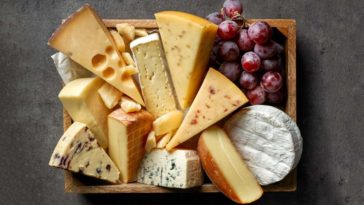 What is the healthiest cracker to eat?