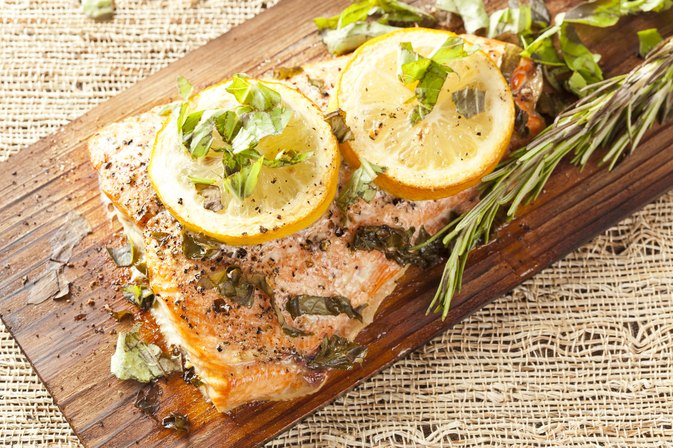 What is the healthiest salmon to buy?