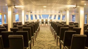 What is the main Flavour of tartufo?