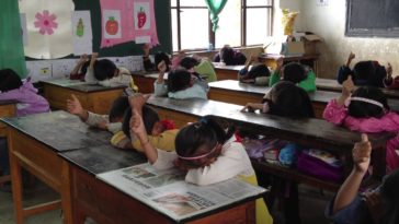 What is the point of Heads Up 7 Up?