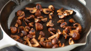 What is the quickest way to cook mushrooms?