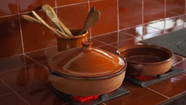 What is the safest material to bake with?