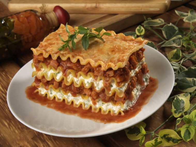 What is the top layer of lasagna?