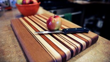 What kind of cutting board do chefs use?