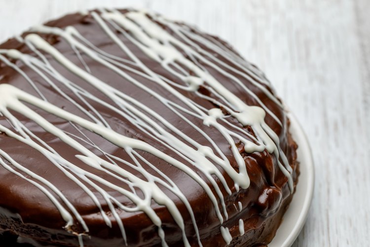 What kind of fondant do professionals use?