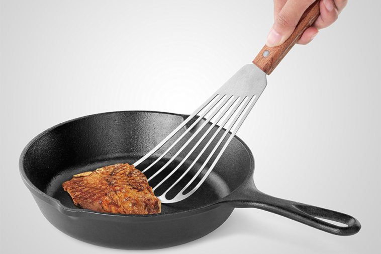 What kind of spatula do chefs use?