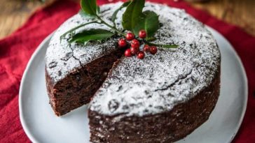 What liquor goes well with cake?