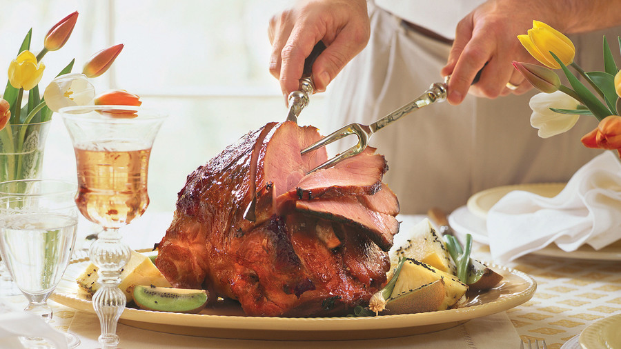 What meat is traditionally eaten on Easter Sunday? - Foodly