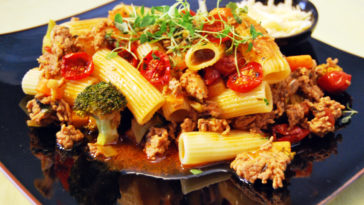 What pasta is similar to rigatoni?