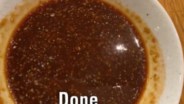 What sauce does Domino's use?