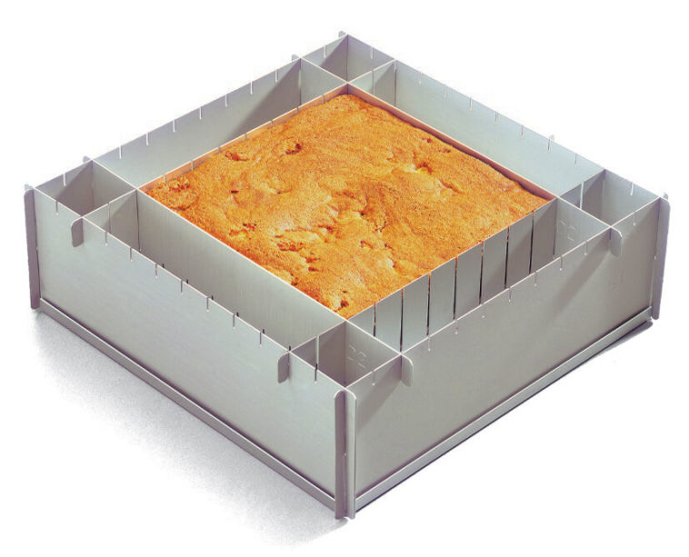 What size cake tin is best?