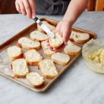 What temperature do you bake frozen garlic bread?