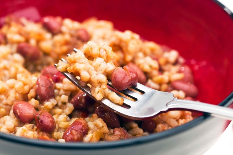 What to eat with beans to make a complete protein?