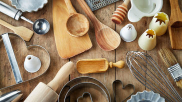 What tools is not used in cooking omelet?