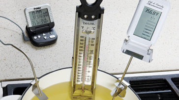 What type of thermometer is best for oil?