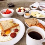 What was a typical breakfast in 1800?