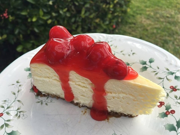 What's the difference between New York style cheesecake and regular cheesecake from Foodly
