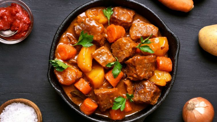 What's the difference between a cup of soup and a bowl of soup?