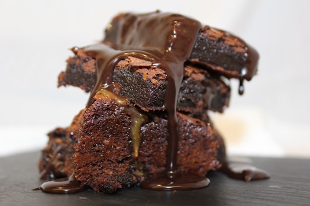 What's the difference between adobo and mojo chicken at Moe's?