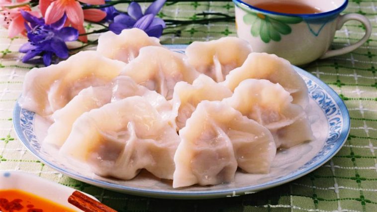 What's the difference between fried and steamed dumplings?