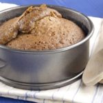 Which is better for baking light or dark pans?