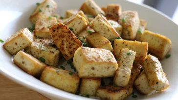 Which is healthier chicken or tofu?