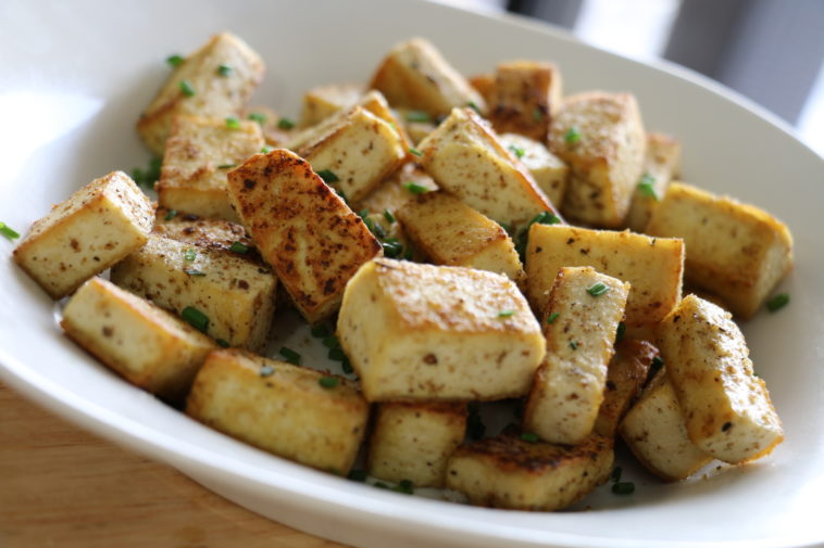 Which is healthier chicken or tofu?