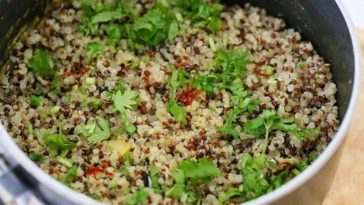 Which is healthier quinoa or cauliflower rice?