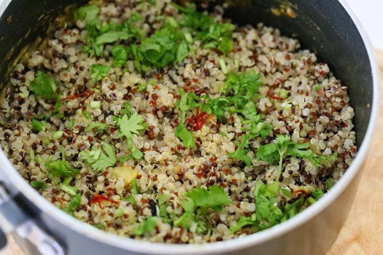Which is healthier quinoa or cauliflower rice?