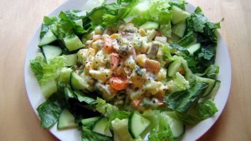 Which is not an example of a bound salad?