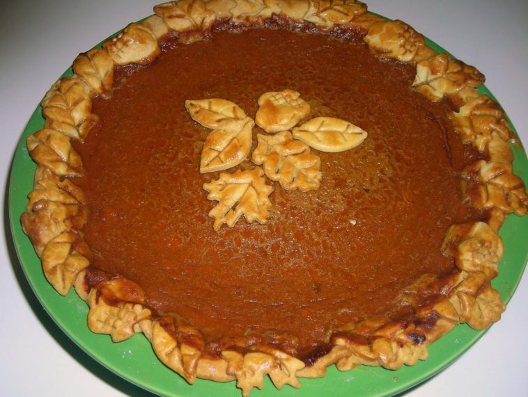 Which is sweeter pumpkin pie or sweet potato pie?