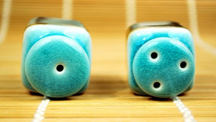 Which salt and pepper shaker is which?