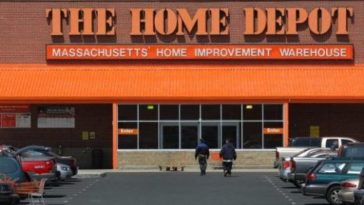 Who is cheaper Lowes or Home Depot?