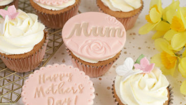 Who is the mother of the cupcake?