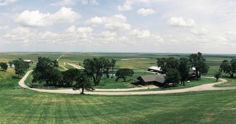 Who lives on the Drummond Ranch?