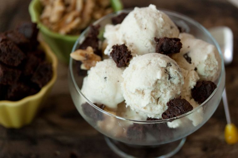 Who makes Chunky Monkey ice cream?