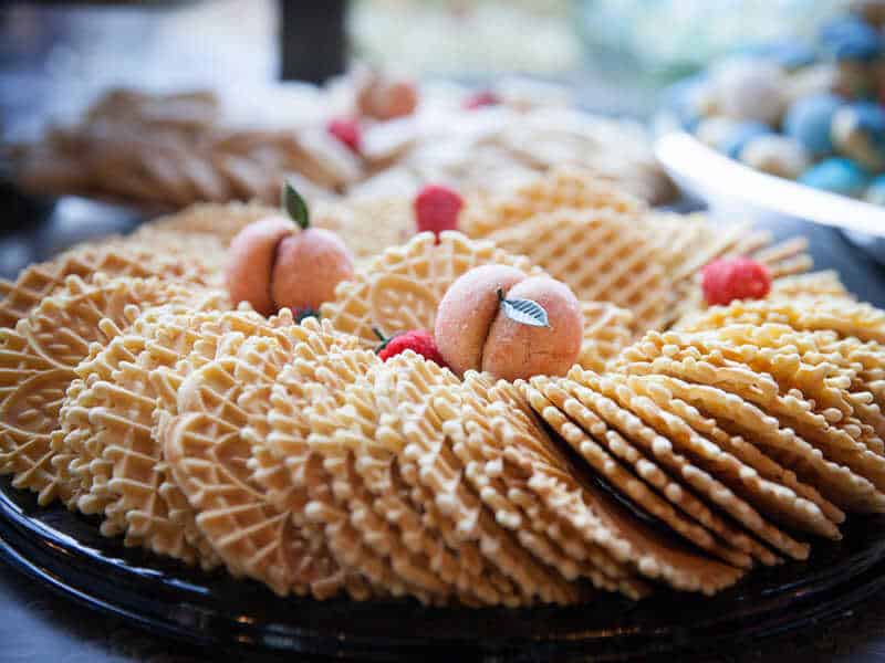 Why are my Pizzelles sticking to the pizzelle maker? - Foodly