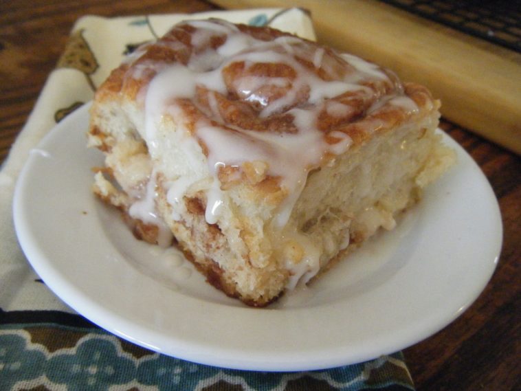 Why are my cinnamon rolls not browning?