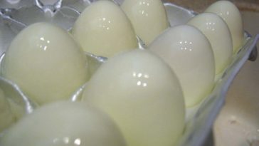 Why can't I peel my hard-boiled eggs?