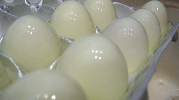 Why can't I peel my hard-boiled eggs?