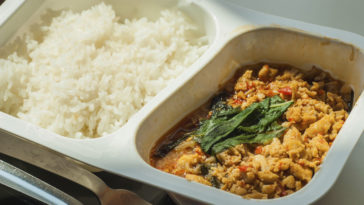 Why is it dangerous to reheat rice?