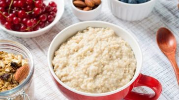 Why is oatmeal not good for breakfast?