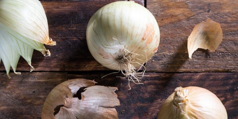 Why shouldnt you refrigerate onions?