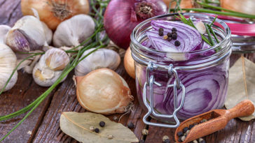 Why you shouldn't eat garlic and onions?