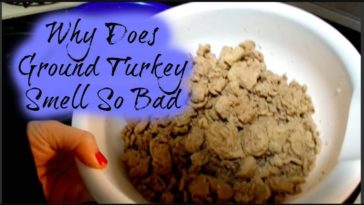 Will ground turkey smell if it's bad?