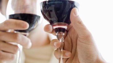 Will quitting alcohol lower cholesterol?