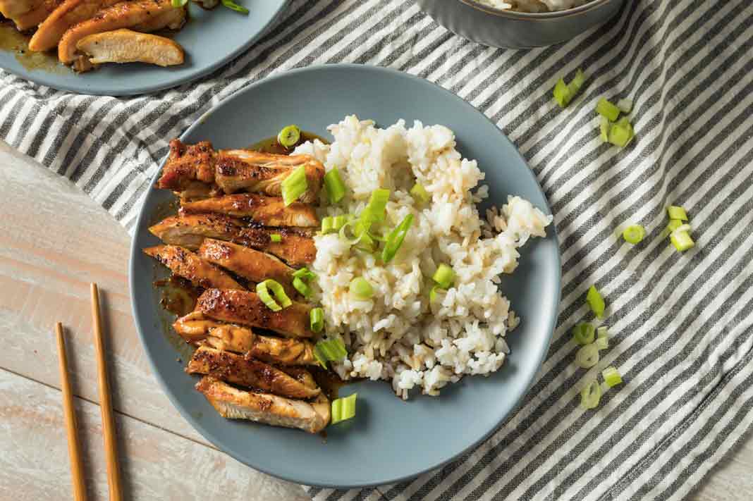 Will reheating chicken kill bacteria?