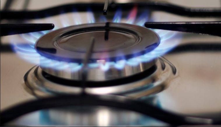 Will vinegar clean stove burners?