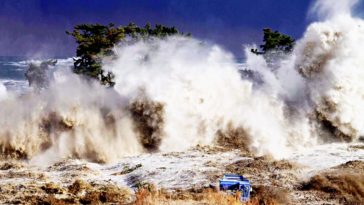 Would a tsunami kill you instantly?