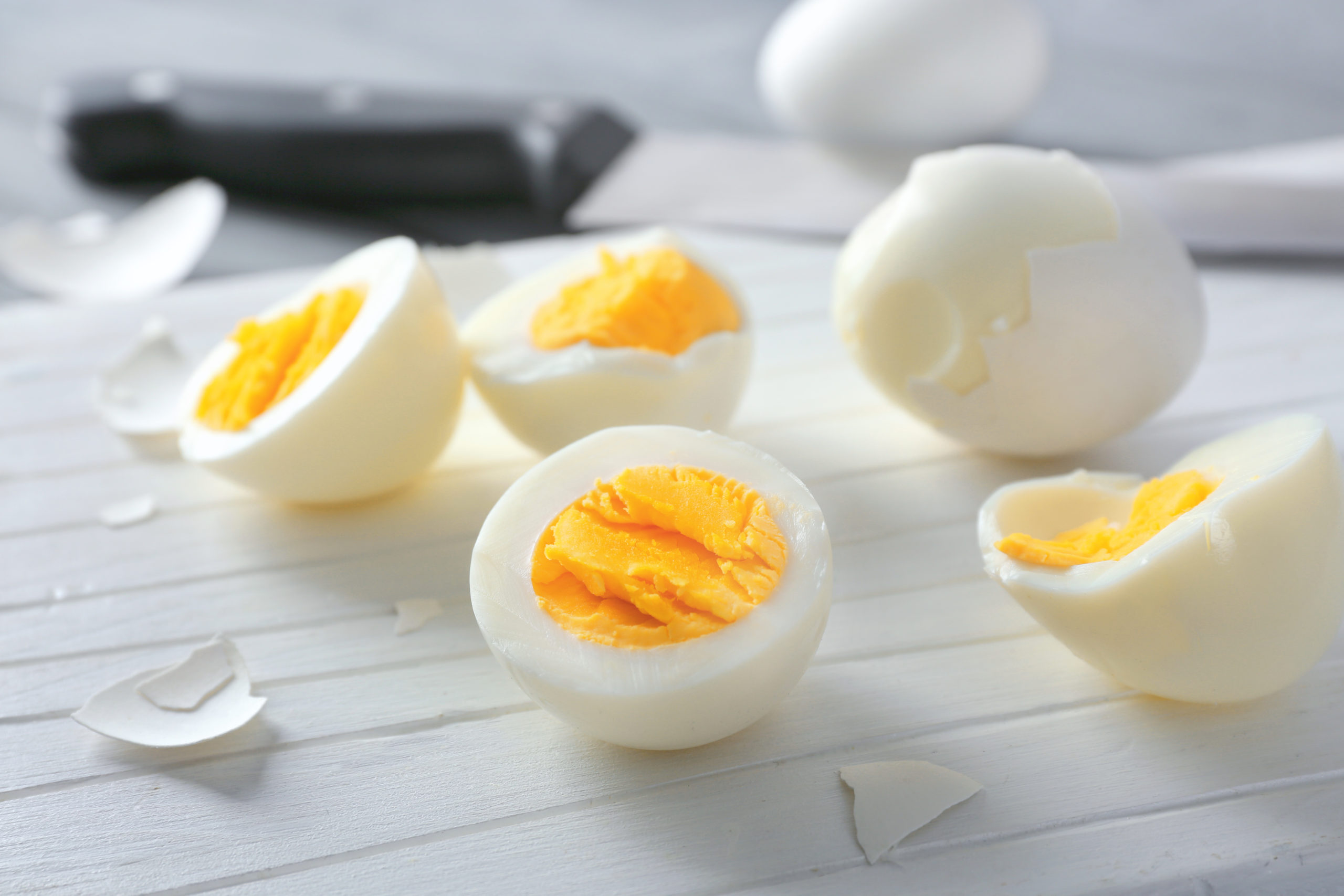 Can you eat 2 week old hard boiled eggs?